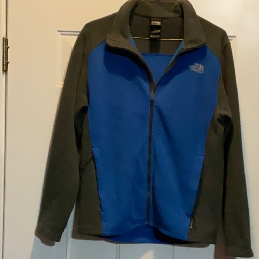 Mens medium fleece the North Face jacket